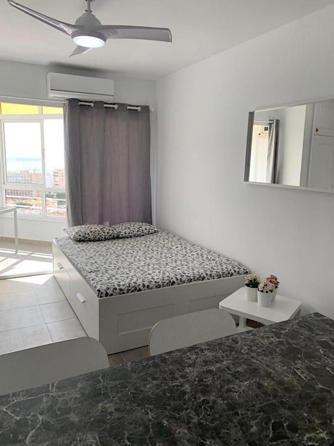 Studio With Sea Views In Torremolinos Apartment ภายนอก รูปภาพ